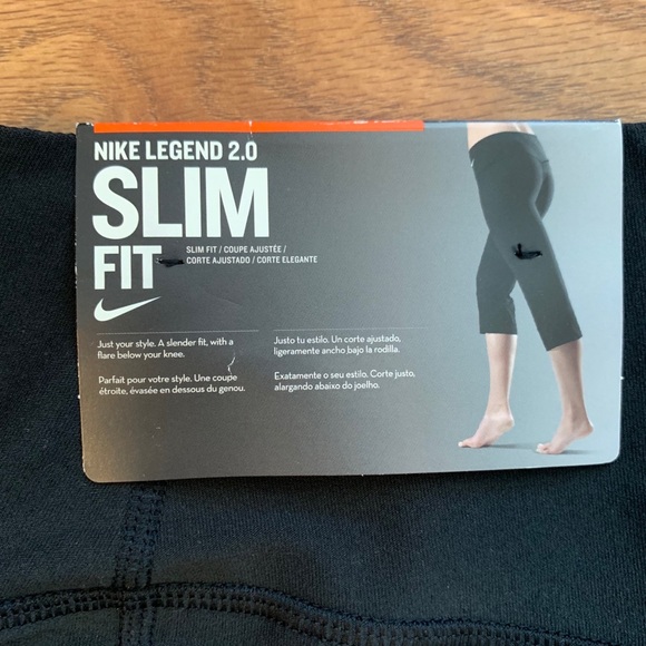 Nike slim fit crop capri leggings pants medium NWT - Picture 9 of 9